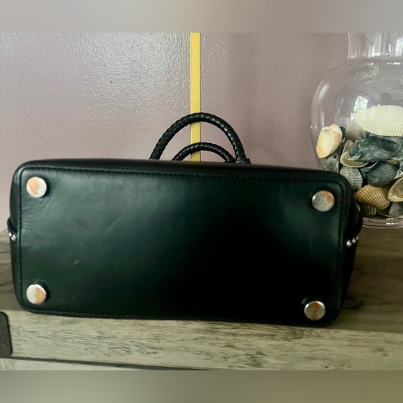 Michael Kors Bucket Bag - Picture 6 of 8